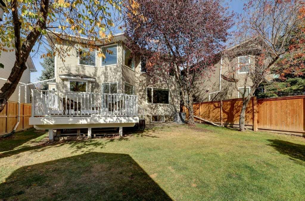 212 Riverview Close SE, Calgary, AB, T2C 4G7