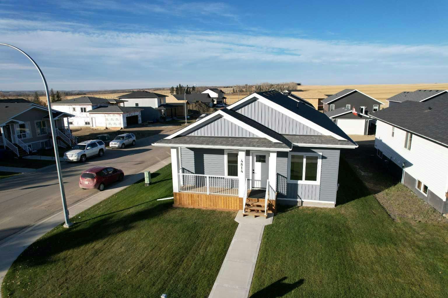 4814 55 Avenue, Bentley, AB, T0C 0J0