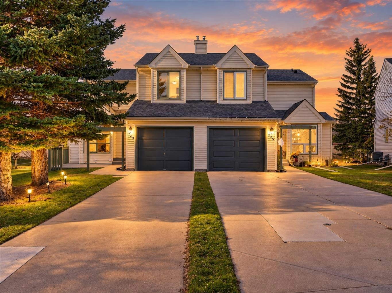 749 Sandringham Place NW, Calgary, AB, T3K 3Z1