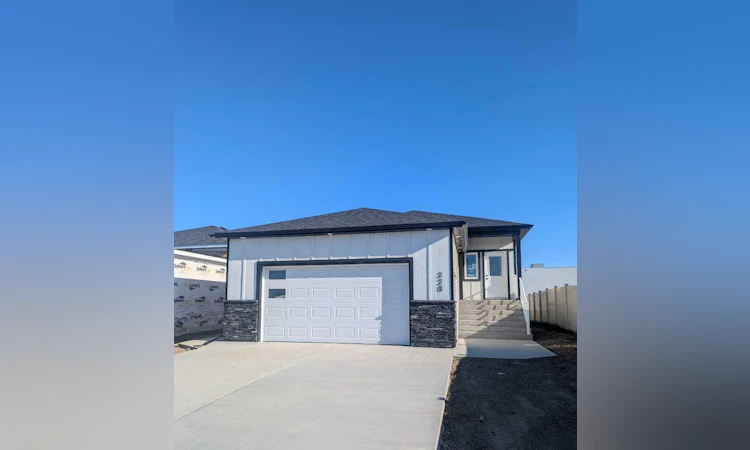328 Somerside Road SE