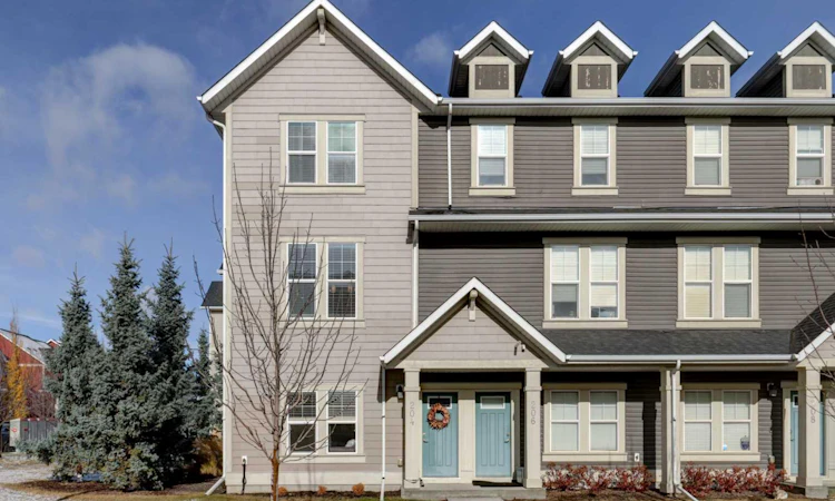 204 South Point Park SW