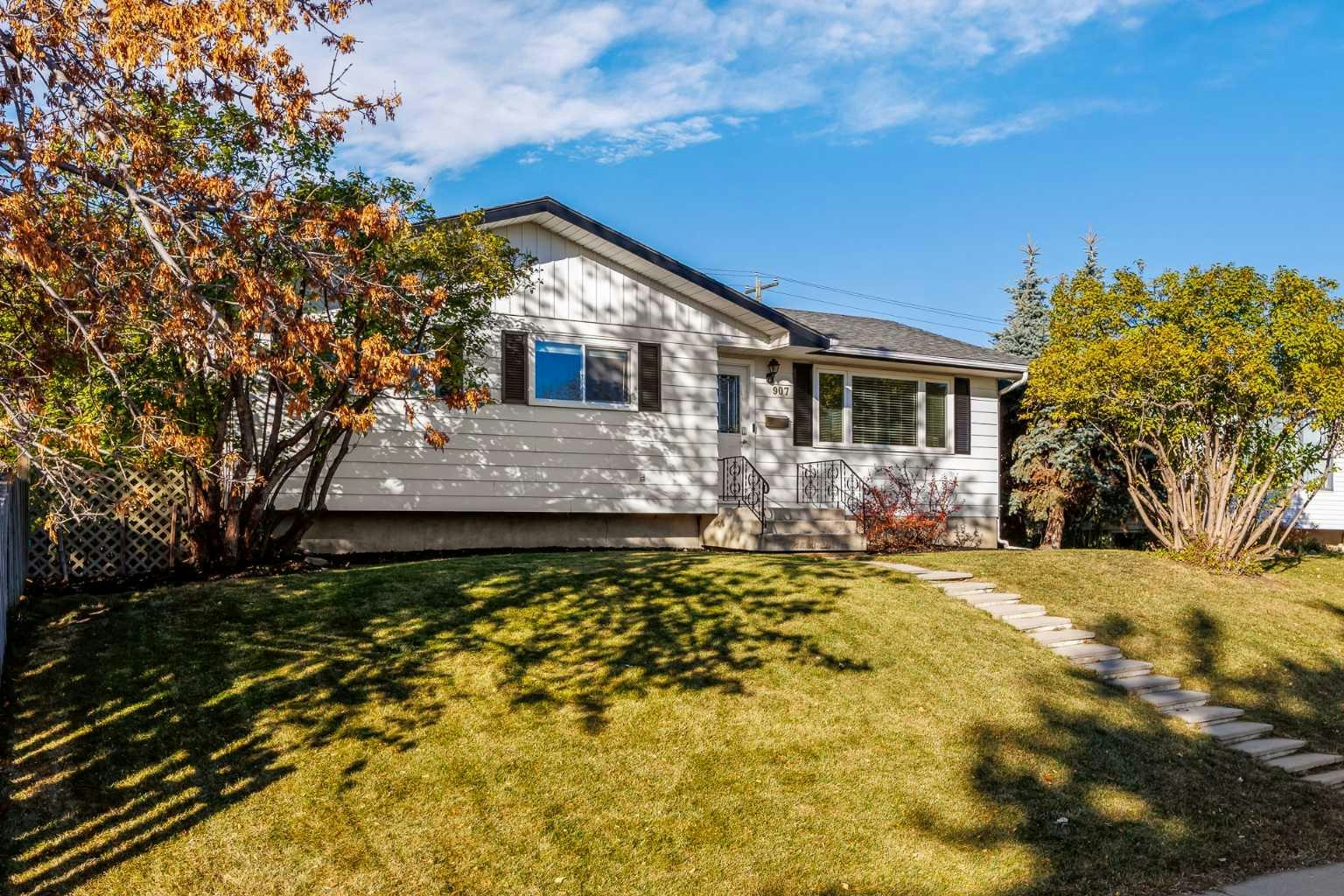 907 Canfield Crescent SW, Calgary, AB, T2W 1K5