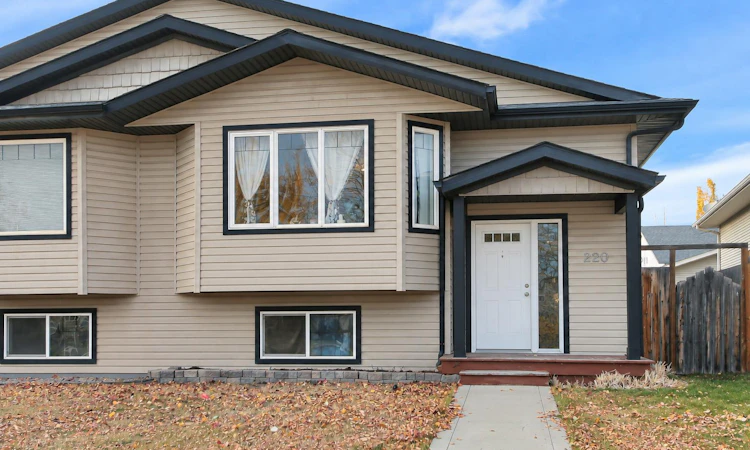 220 Jordan Parkway