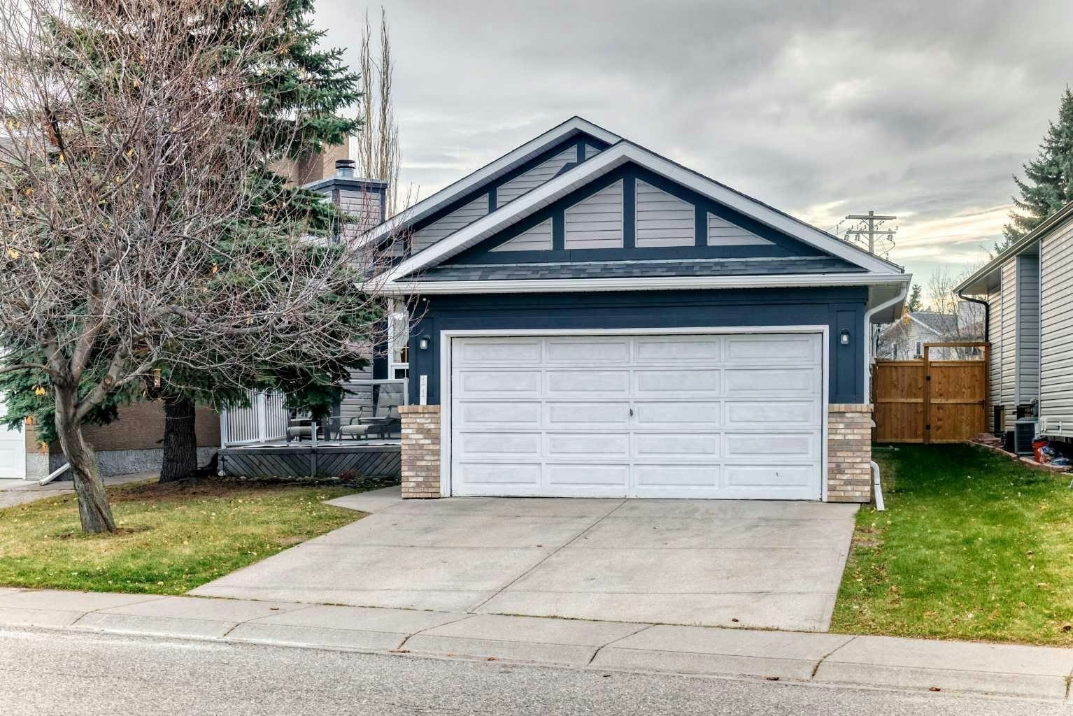 11 Shawbrooke Circle SW, Calgary, AB, T2Y 2Y4