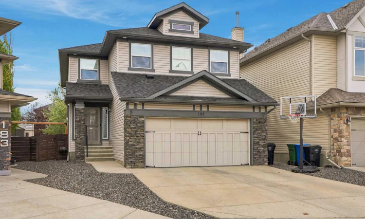 185 Silverado Plains Close SW