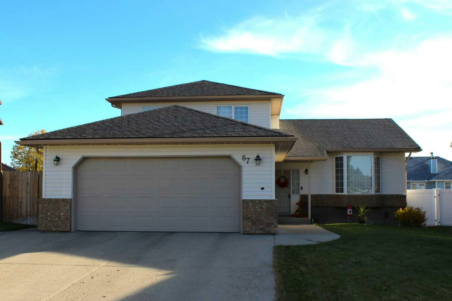 87 Parkland Close E, Brooks, AB, T1R 0M2