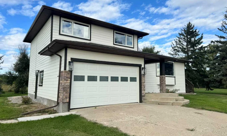 #26-142041 200 Range Road
