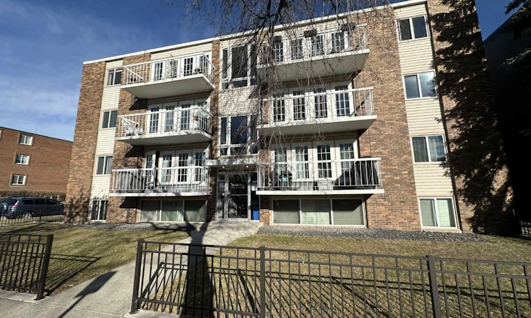204-1534 15 Avenue SW