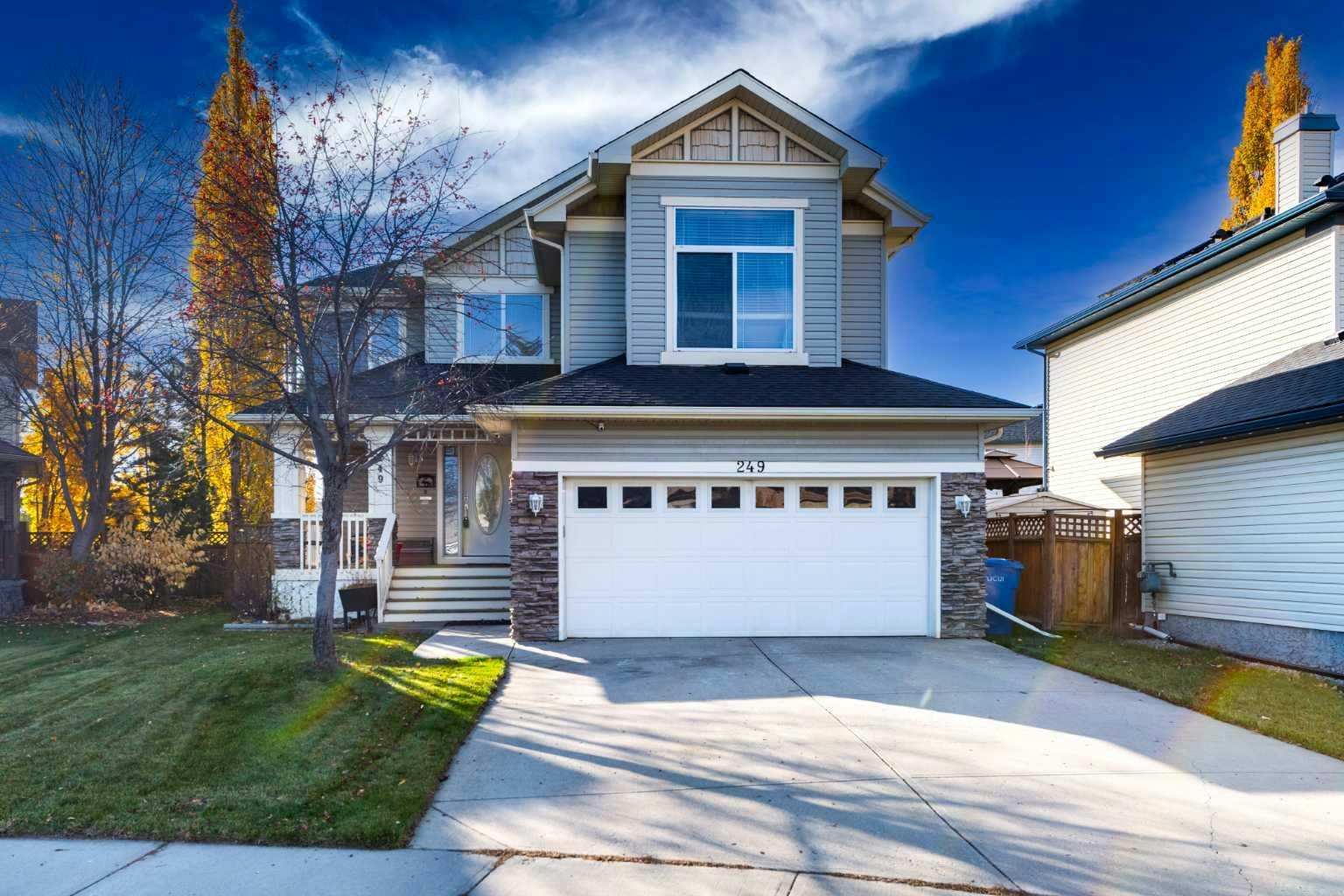 249 West Lakeview Place, Chestermere, AB, T1X 1K4
