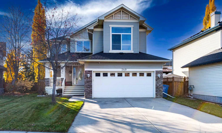 249 West Lakeview Place