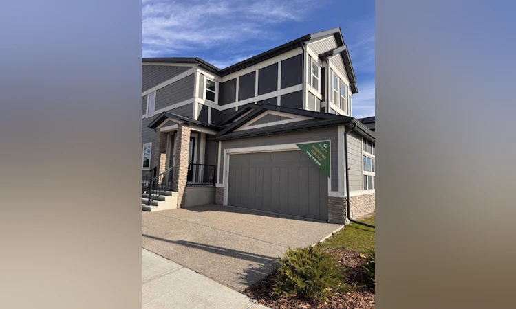 408 Legacy Circle SE