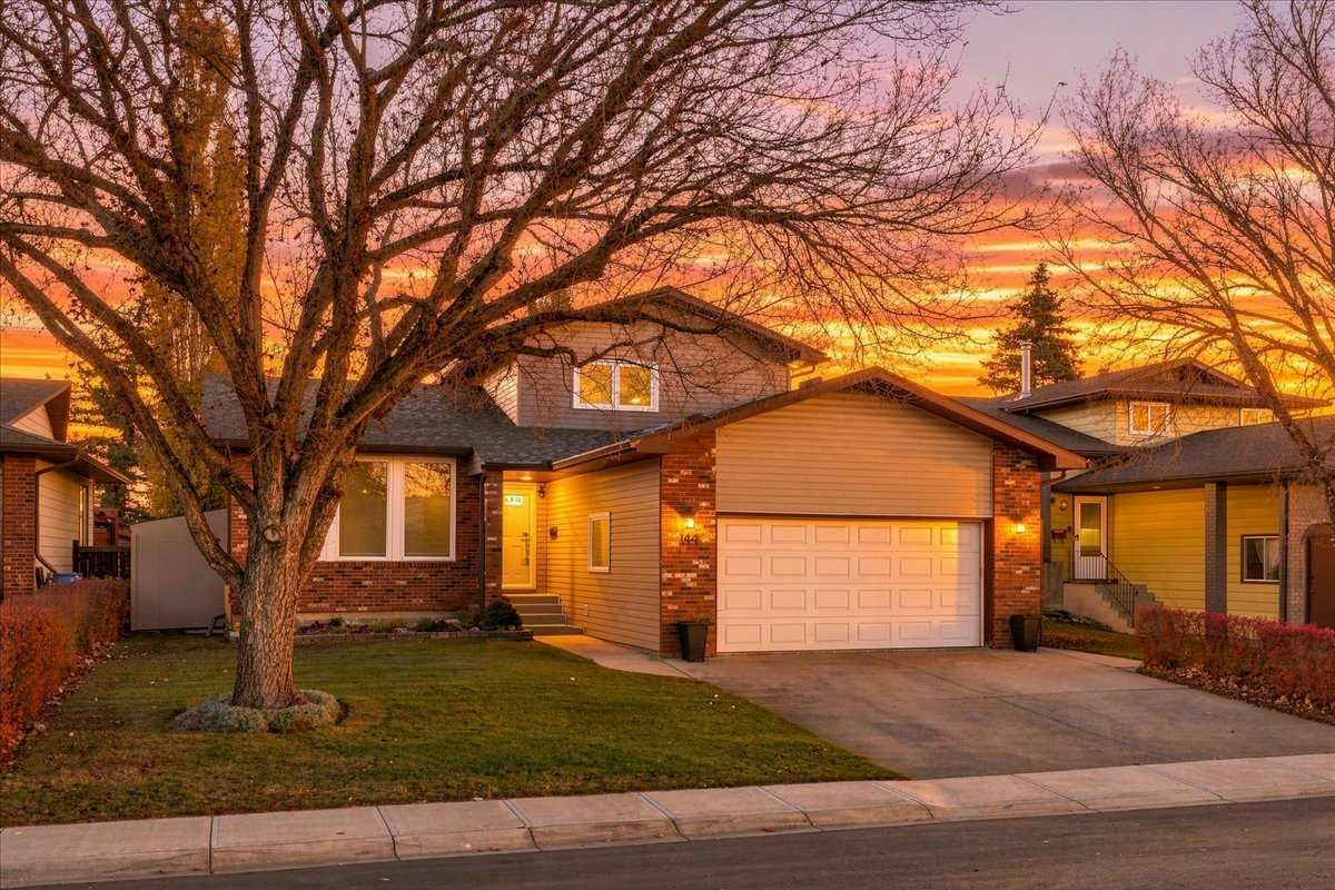144 Bernard Way NW, Calgary, AB, T3K 2E9