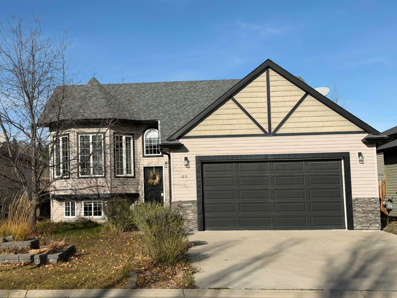 122 12 Avenue NE, Sundre, AB, T0M 1X0