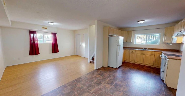 B-5731 Evergreen Drive, High Prairie, AB, T0G 1E0 - 4
