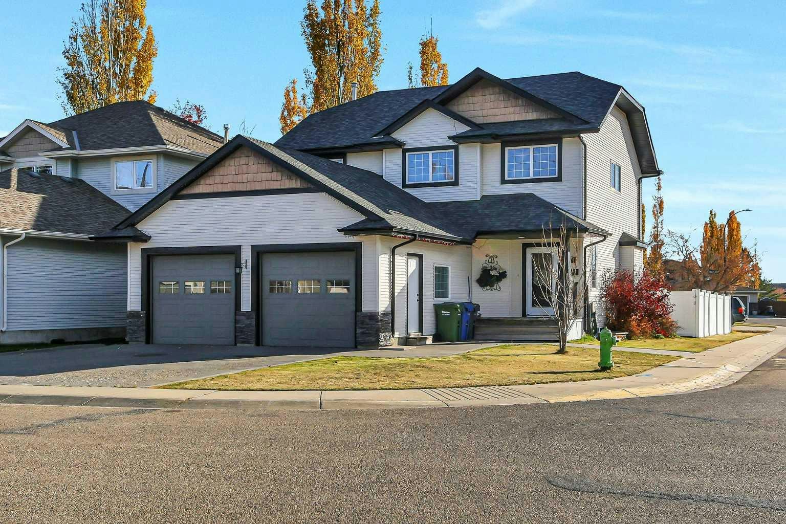 61 Lanterman Close, Red Deer, AB, T4R 3N3