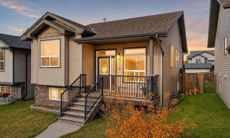15 Inkster Close