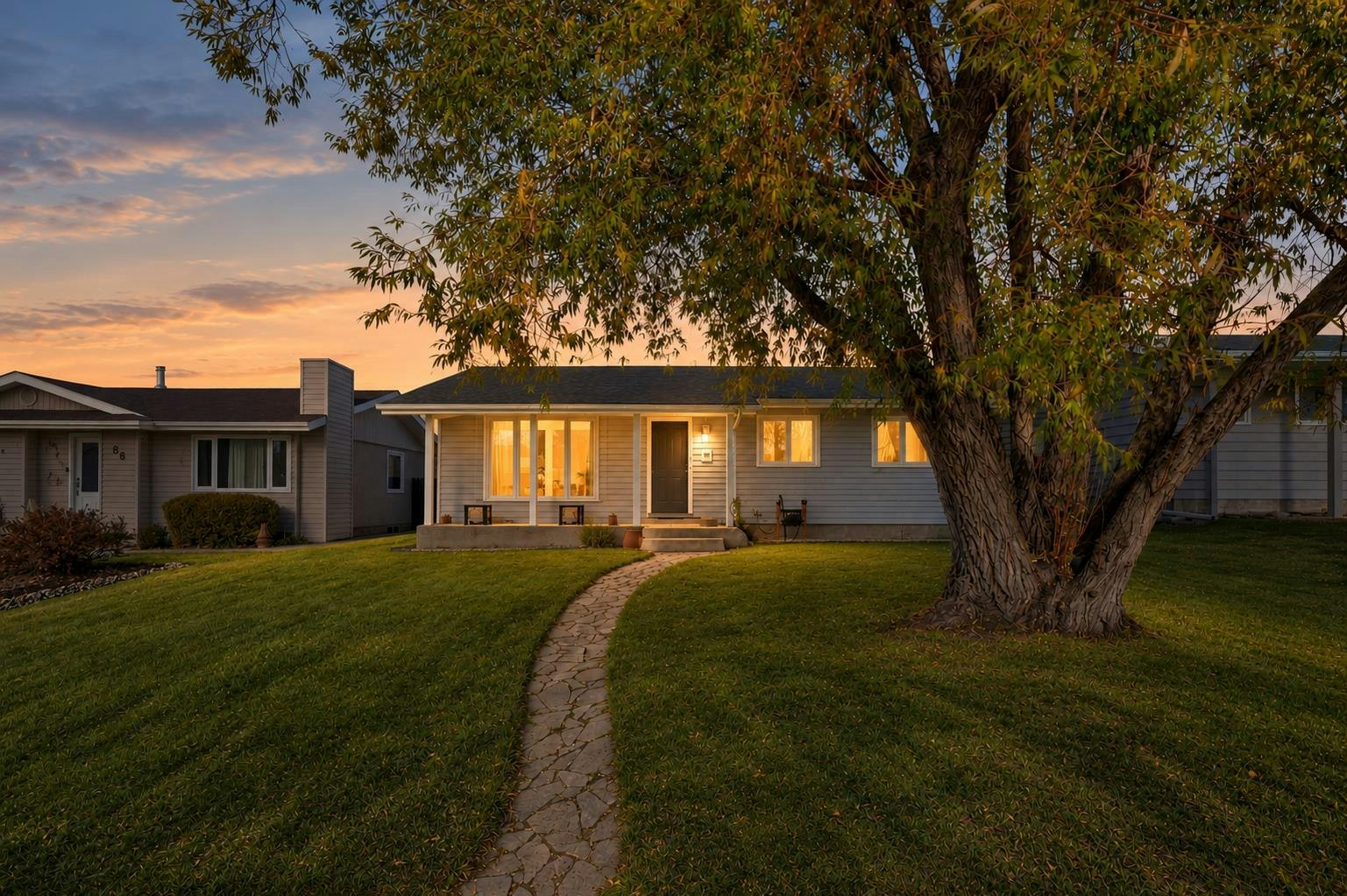 82 Baird Street, Red Deer, AB, T4R 1H4