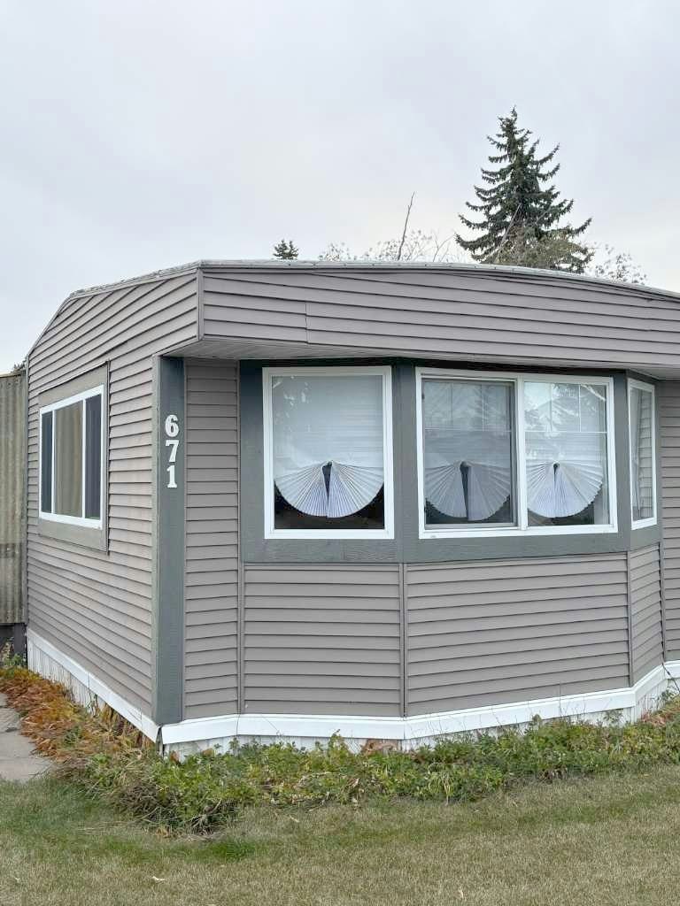 671-6940 63 Avenue, Red Deer, AB, T4P 1K5