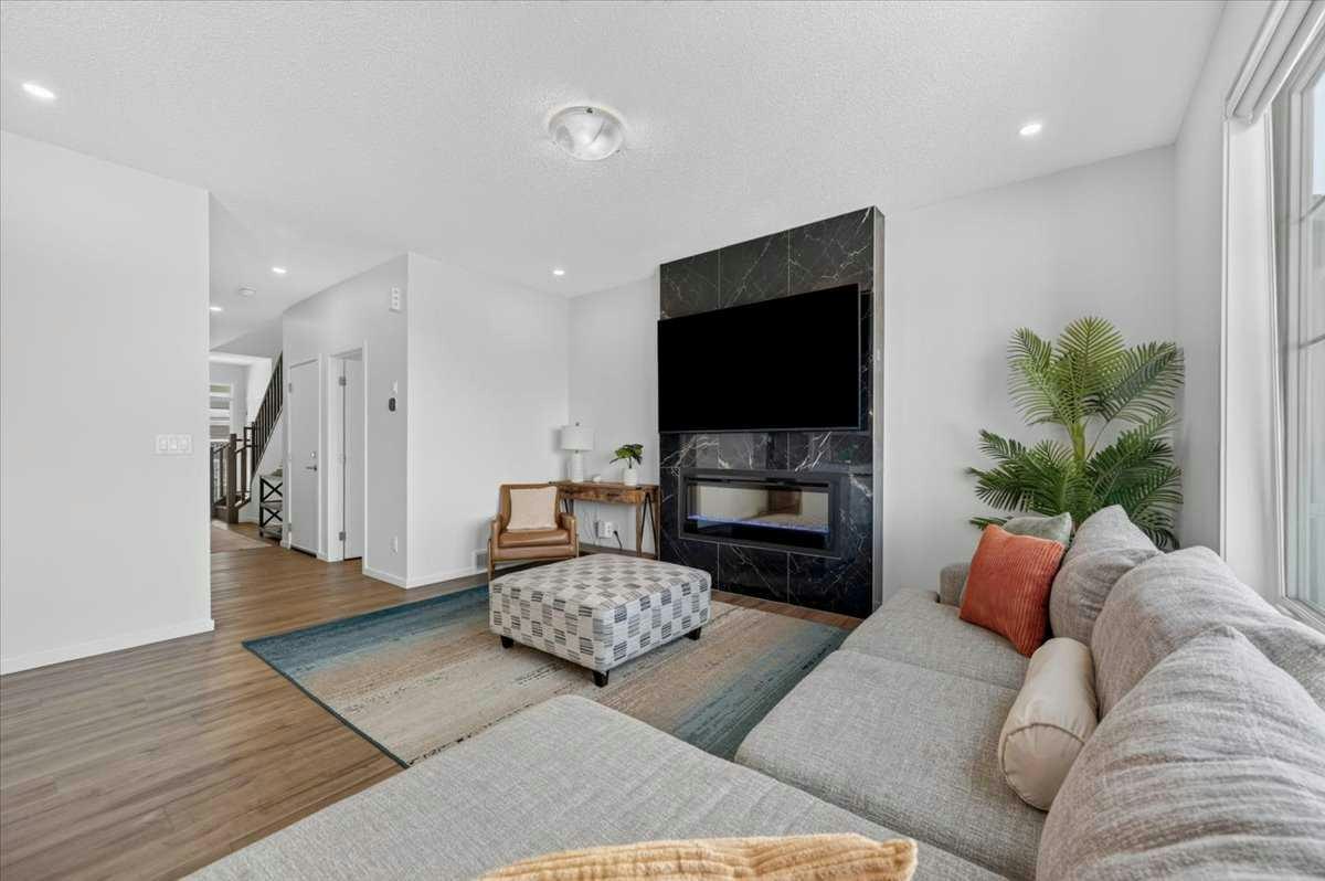 144 Carringham Way NW - 5