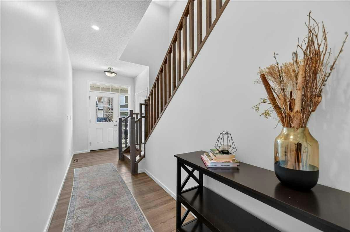 144 Carringham Way NW - 2