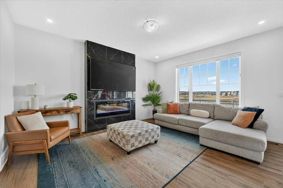 144 Carringham Way NW - 4