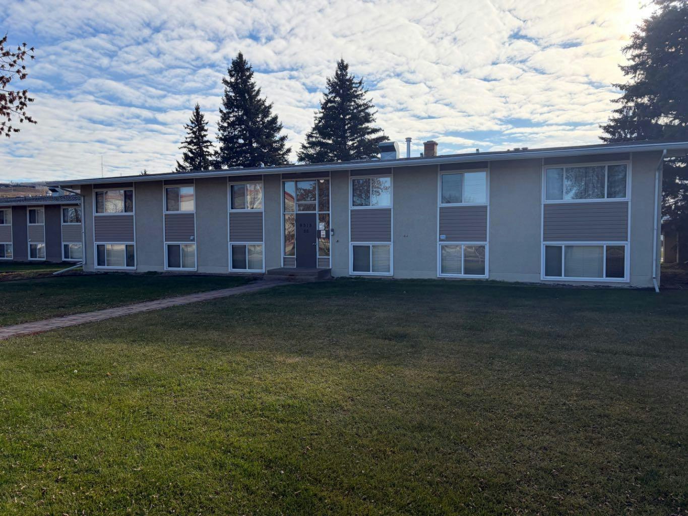 B6-9515 88 Ave, Peace River, AB, T8S 1G6
