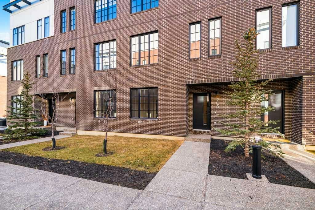 208-8155 8 Avenue SW - 2