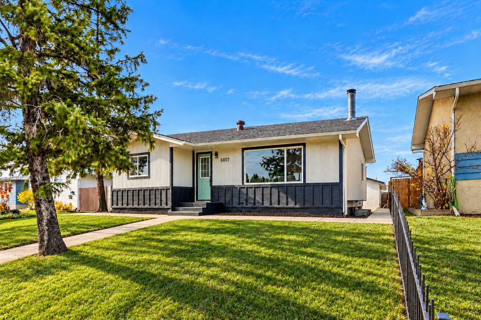 6807 Huntchester Road NE, Calgary, AB, T2K 5E6