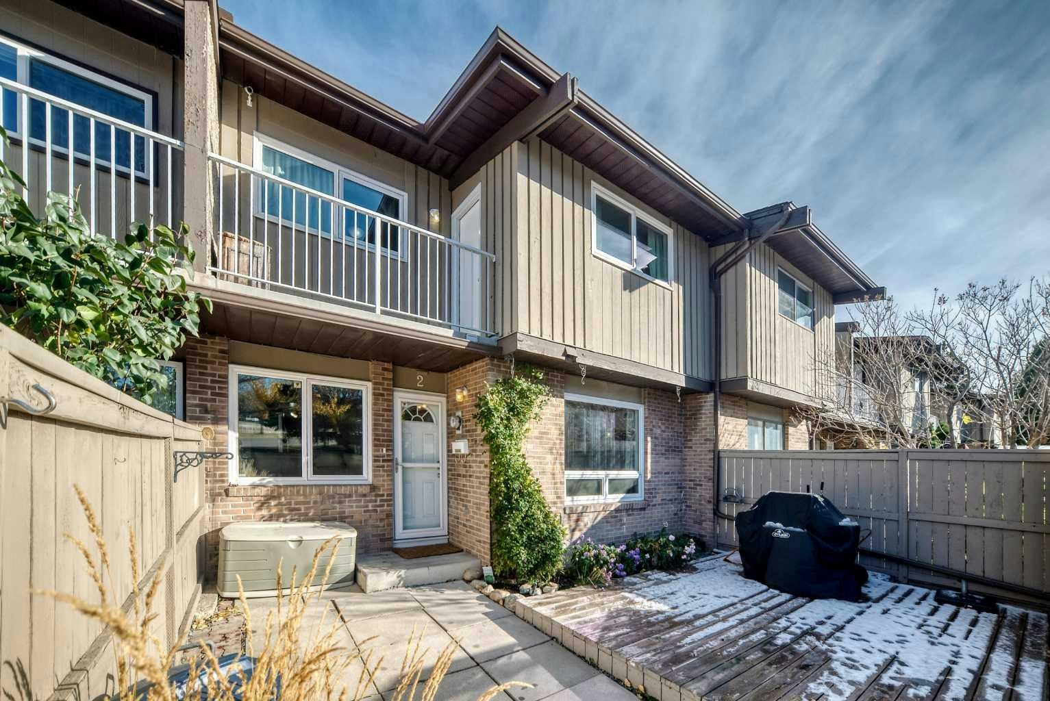 2-1055 72 Avenue NW, Calgary, AB, T2K 5S4