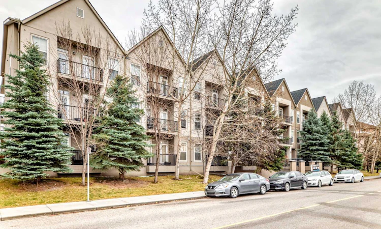 108-15304 Bannister Road SE