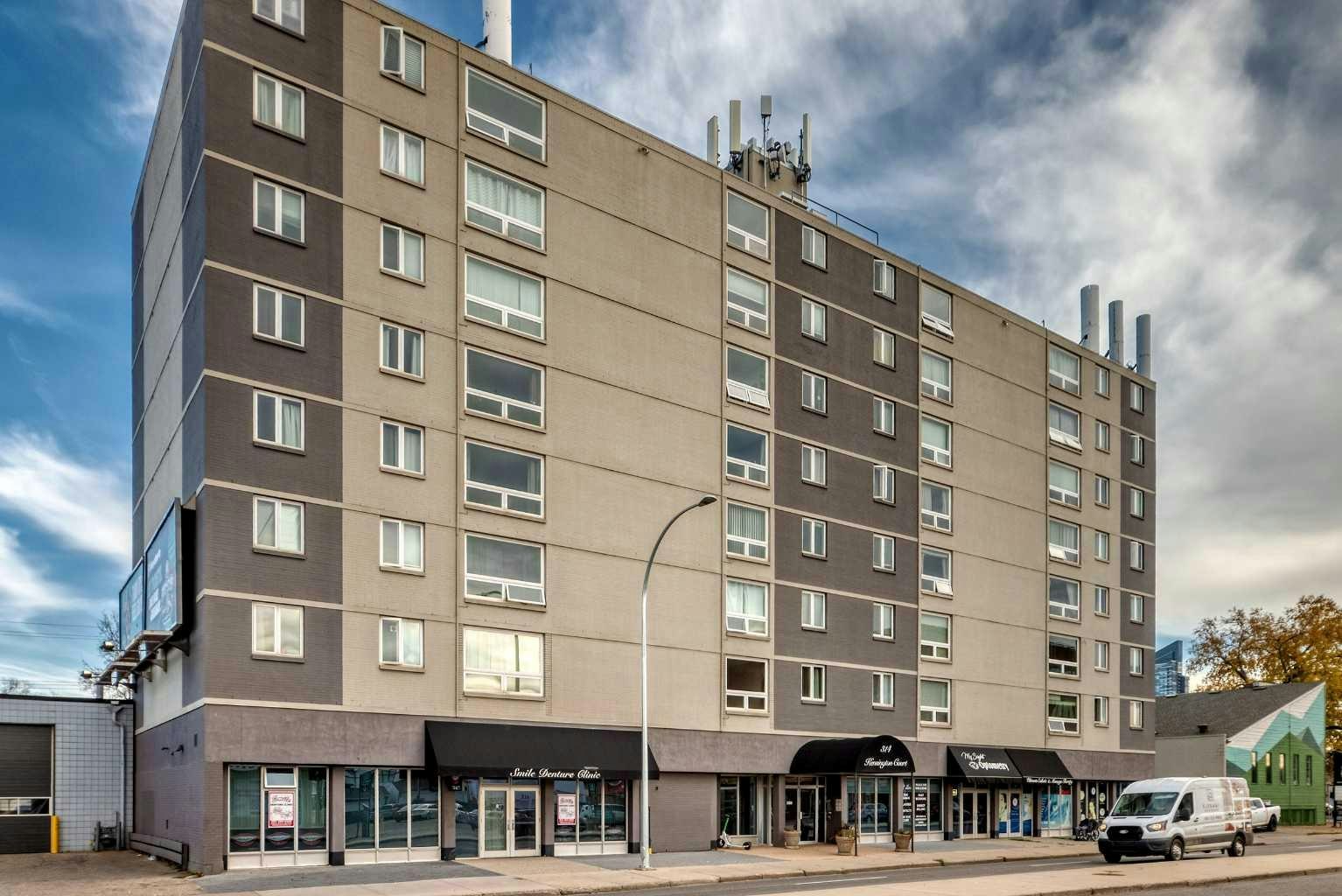 206-314 14 Street NW, Calgary, AB, T2N 1Z8