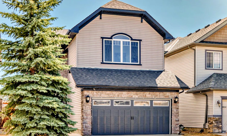 84 Silverado Creek Crescent SW