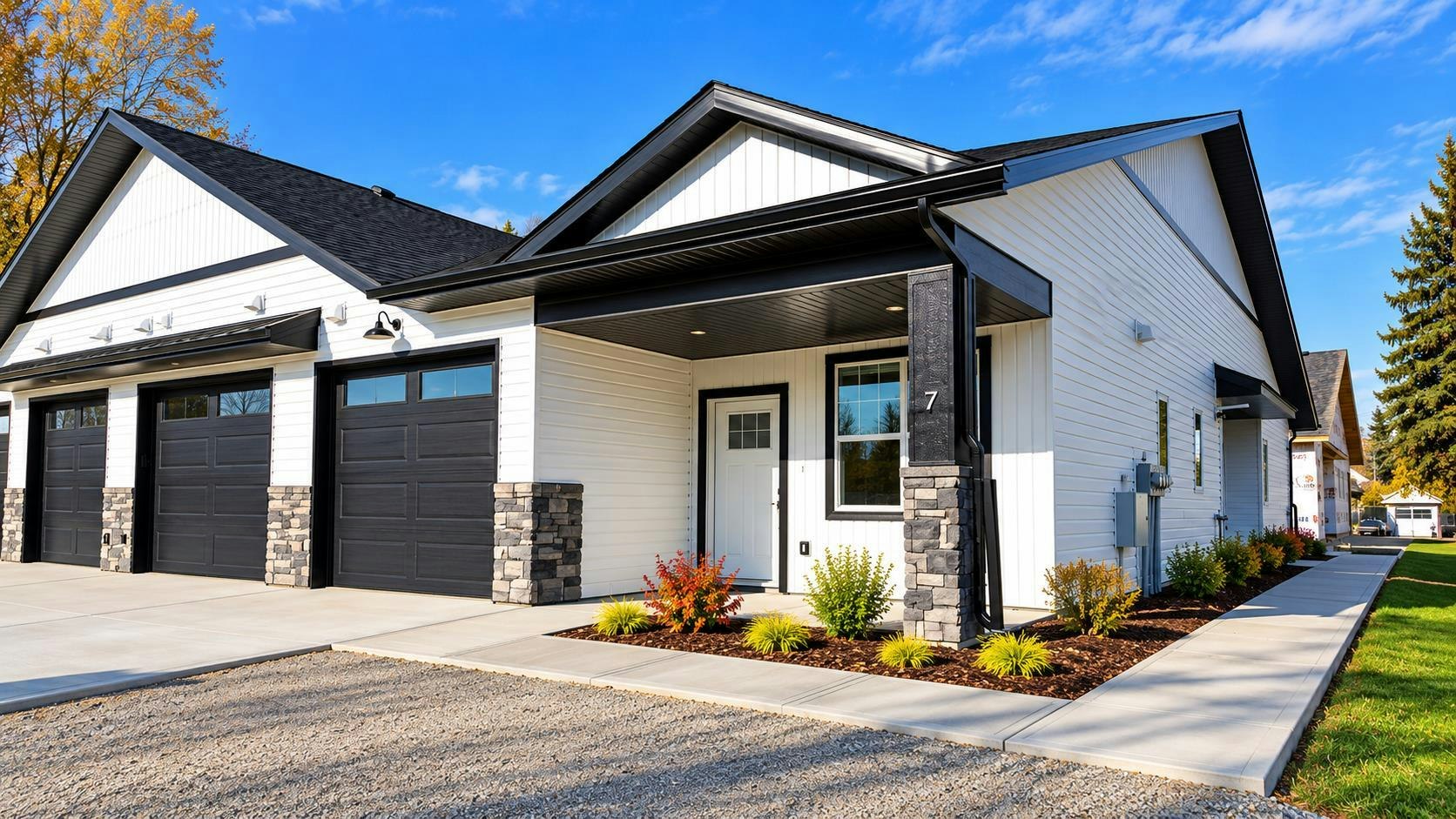 7-5463 55 Avenue, Lacombe, AB, T4L 1M1