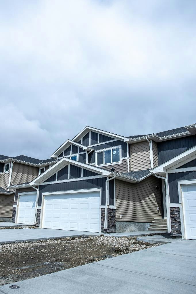 316 Waterford Way, Chestermere, AB, T1X 3N3