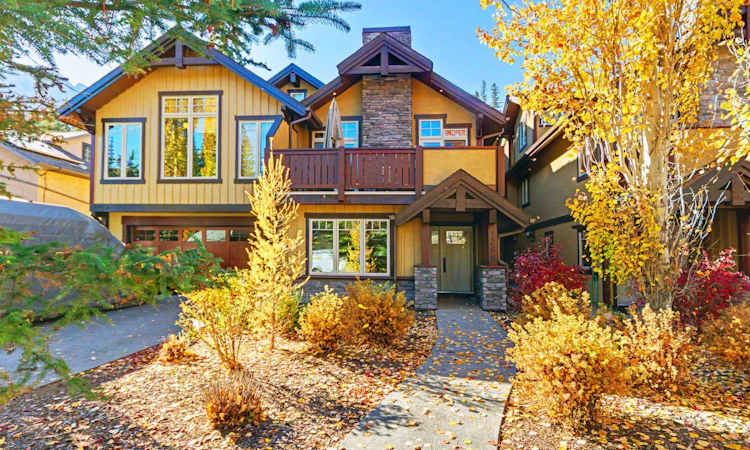 126B Rundle Crescent