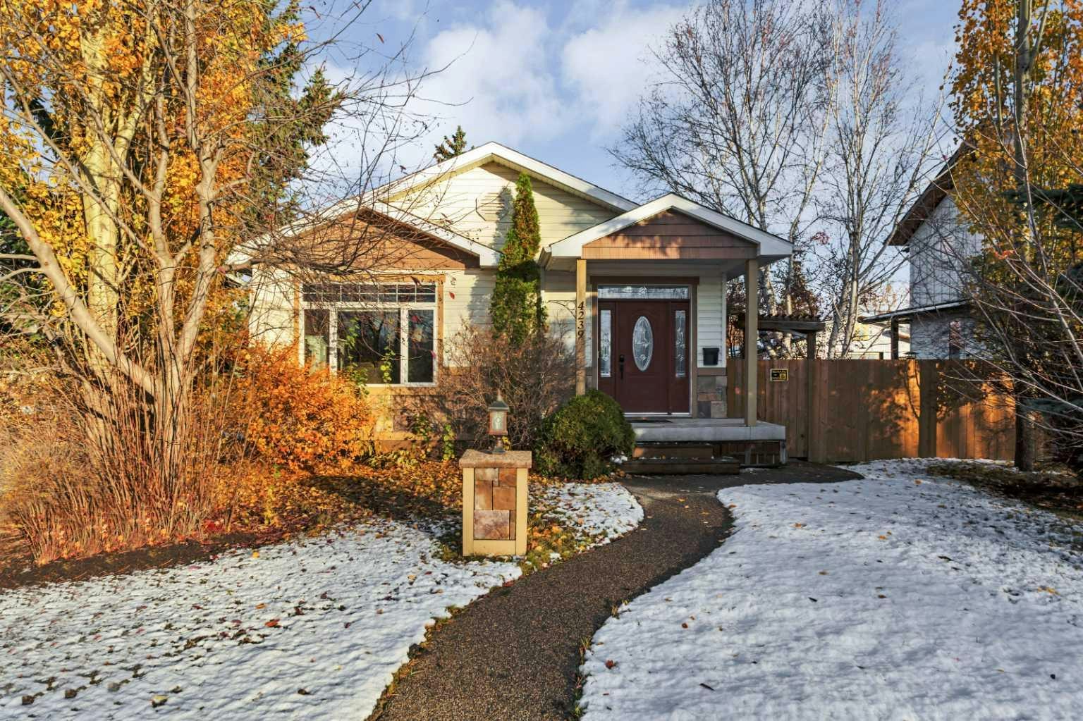 4239 42 Avenue, Red Deer, AB, T4N 2Z8