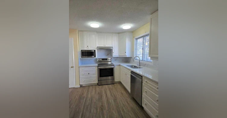 5051 Vantage Crescent NW, Calgary, AB, T3A 1X6 - 6
