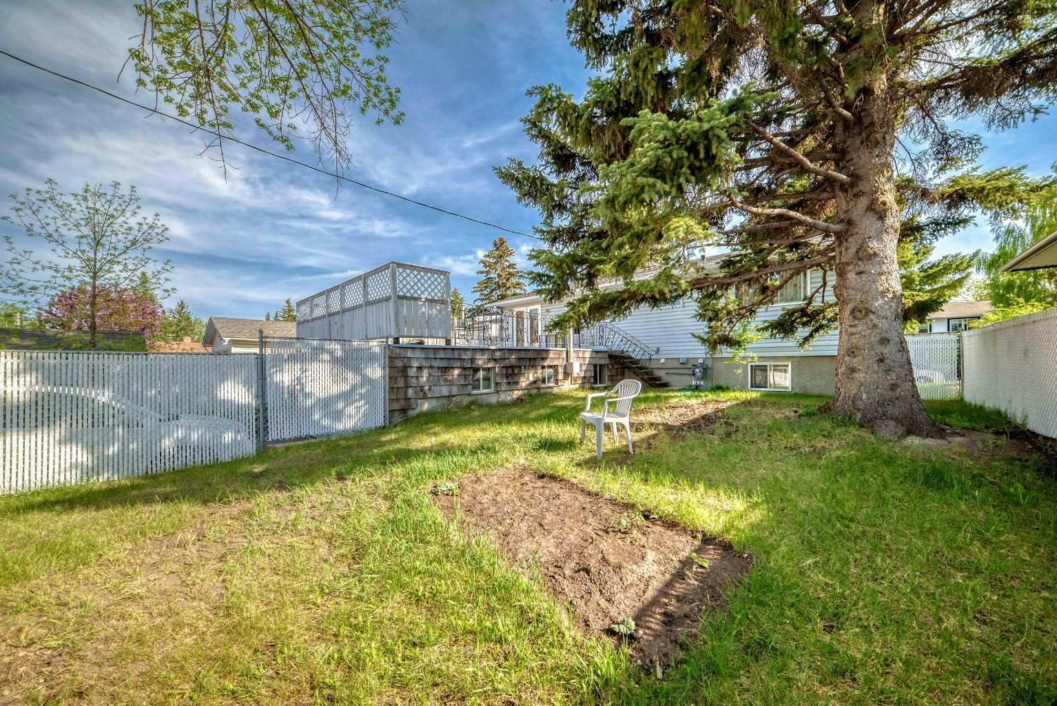 5051 Vantage Crescent NW, Calgary, AB, T3A 1X6 - 15