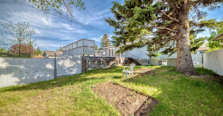 5051 Vantage Crescent NW, Calgary, AB, T3A 1X6 - 15