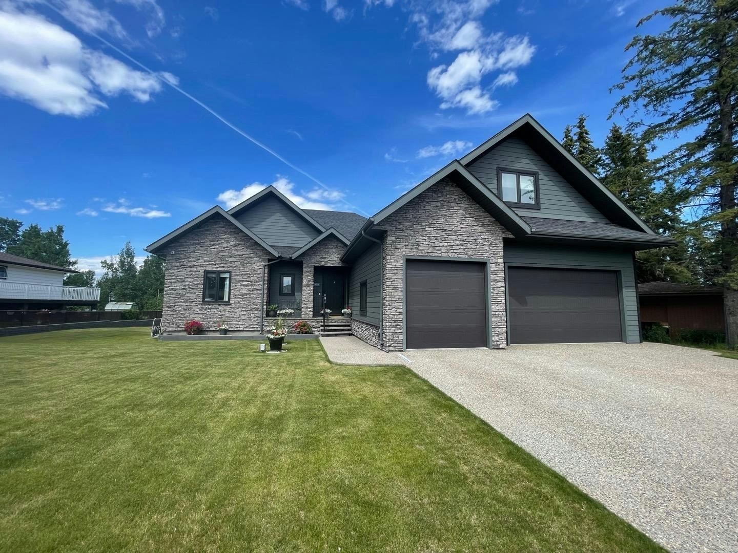 4714 Sakwatamau Drive, Whitecourt, AB, T7S 1E1