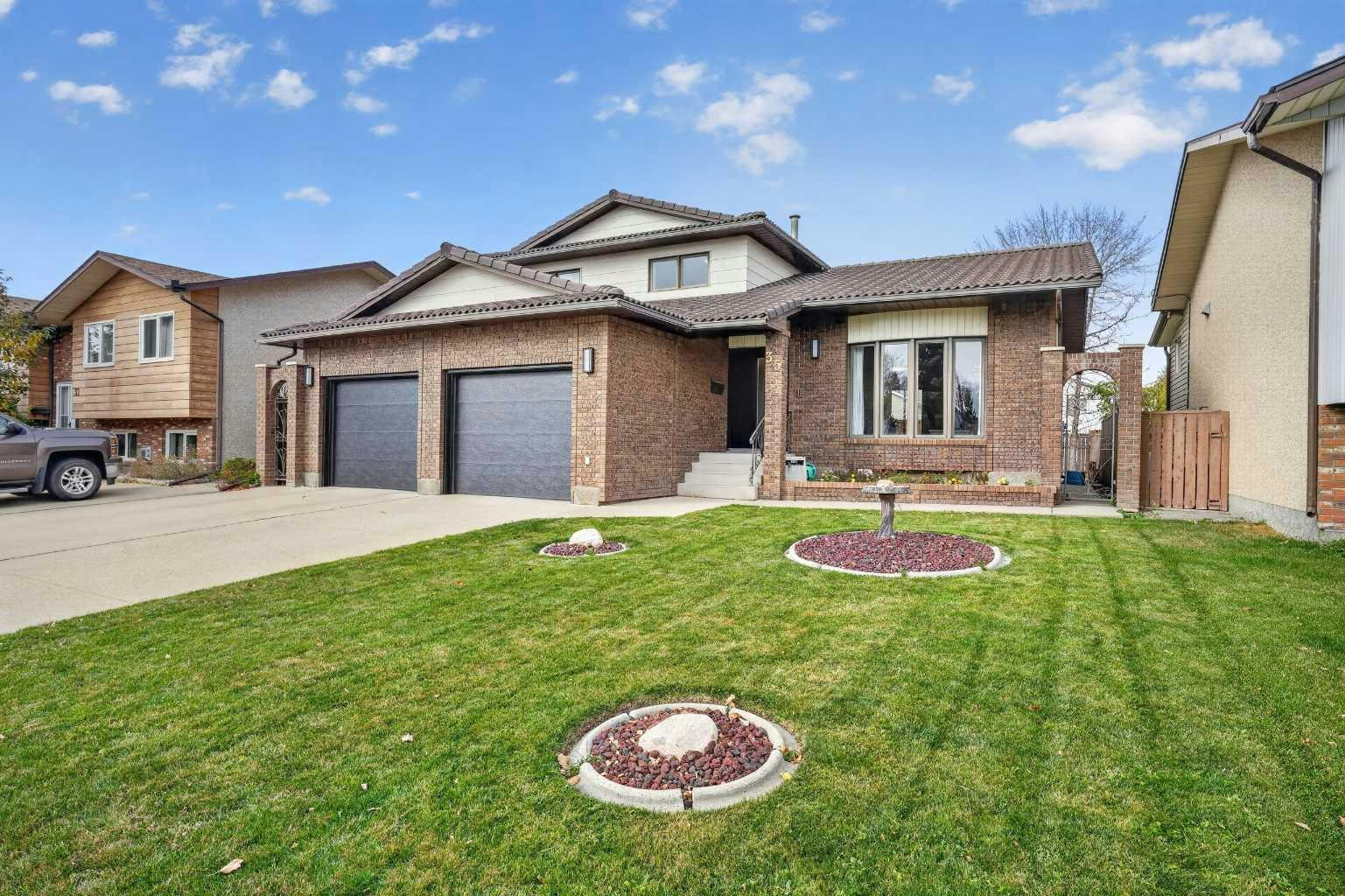 35 Ermineglen Road N, Lethbridge, AB, T1H 5Y1