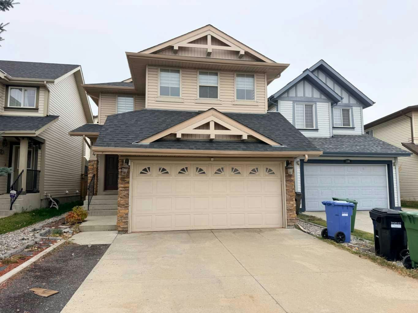 184 Panora Close NW, Calgary, AB, T3K 0K9