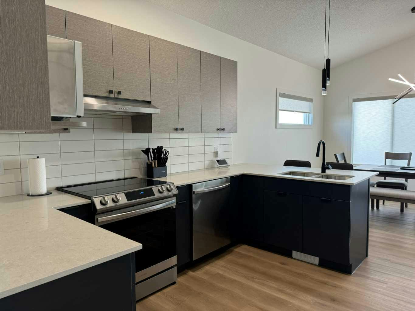 B-12937 102a Street, Grande Prairie, AB, T8V 6T1 - 2