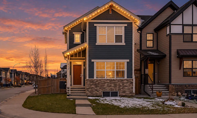 112 Masters Heights SE