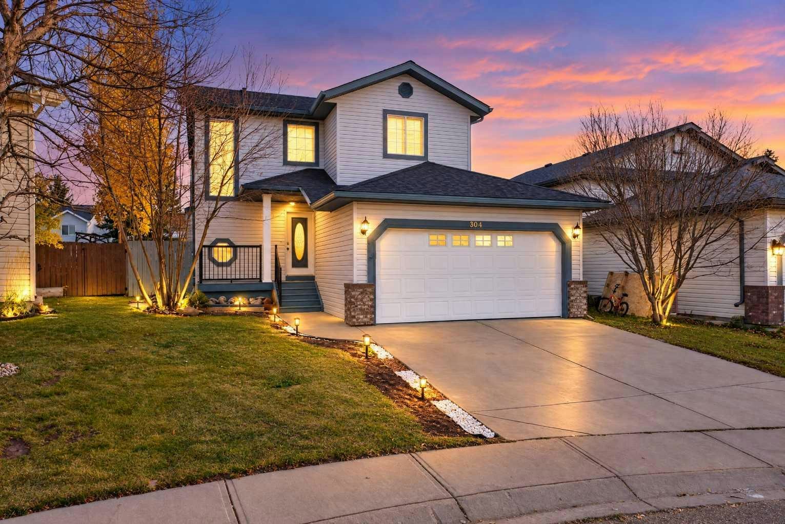 364 Woodside Circle NW, Airdrie, AB, T4B 2J8