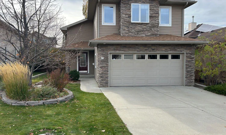 38 Riverpark Boulevard W