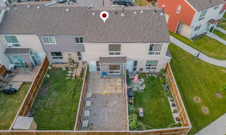 33-5425 Pensacola Crescent SE