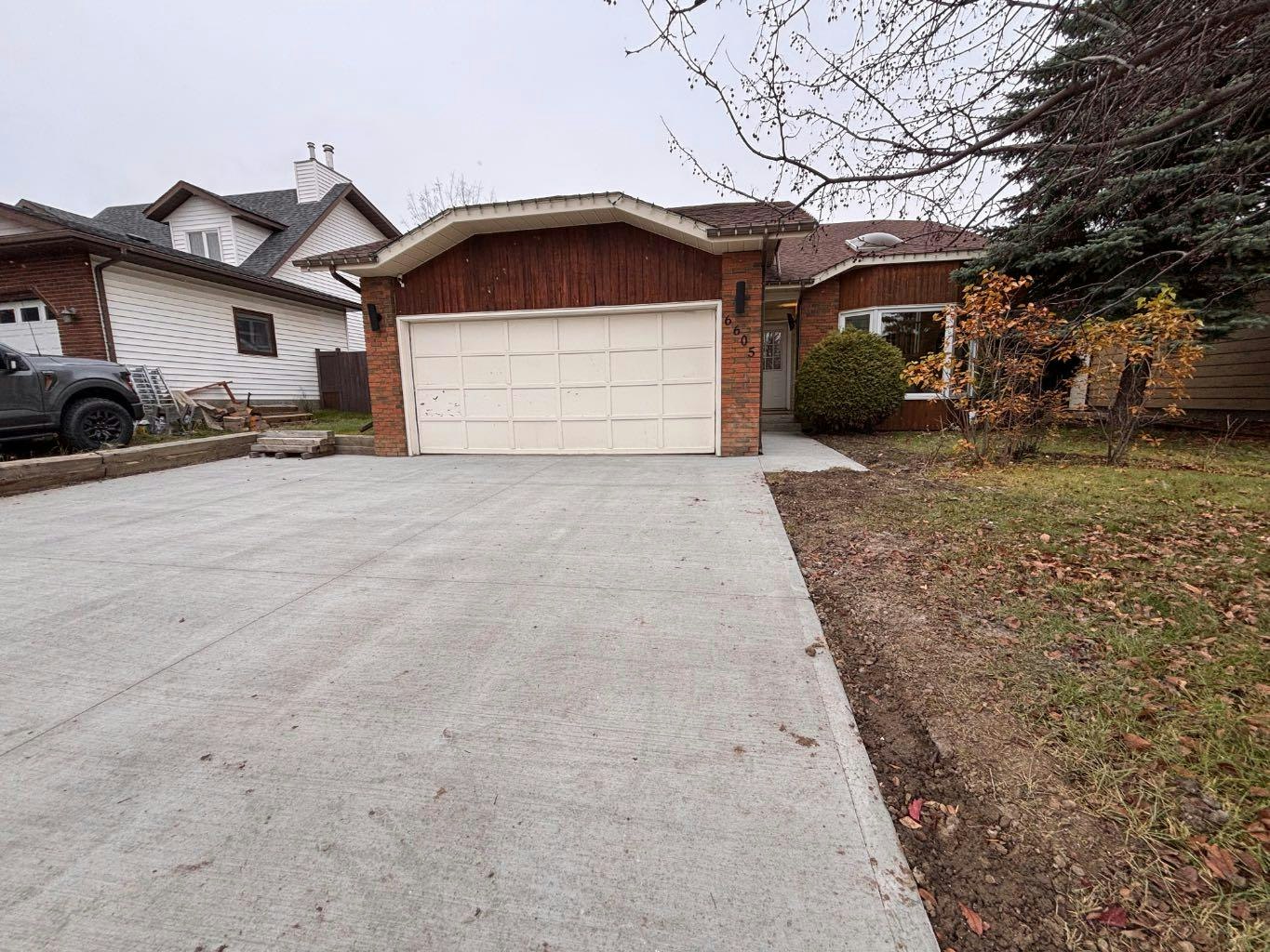 6605 93a Street, Grande Prairie, AB, T8W 1C3
