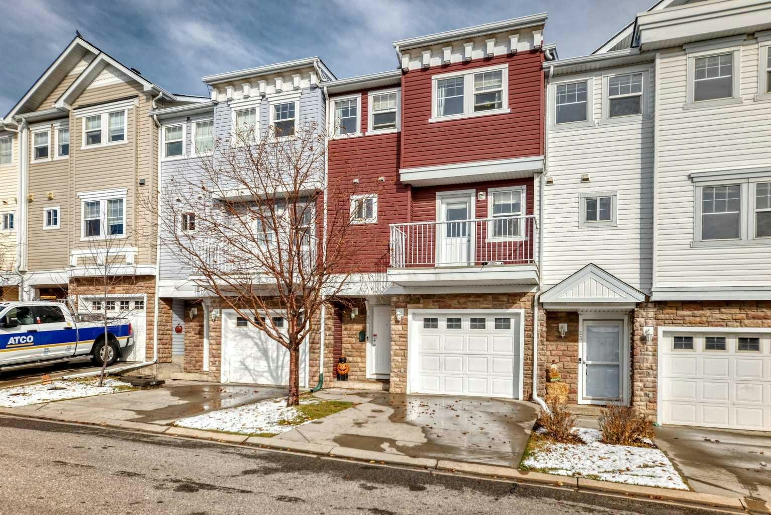 21 Tucker Circle, Okotoks, AB, T1S 2J6
