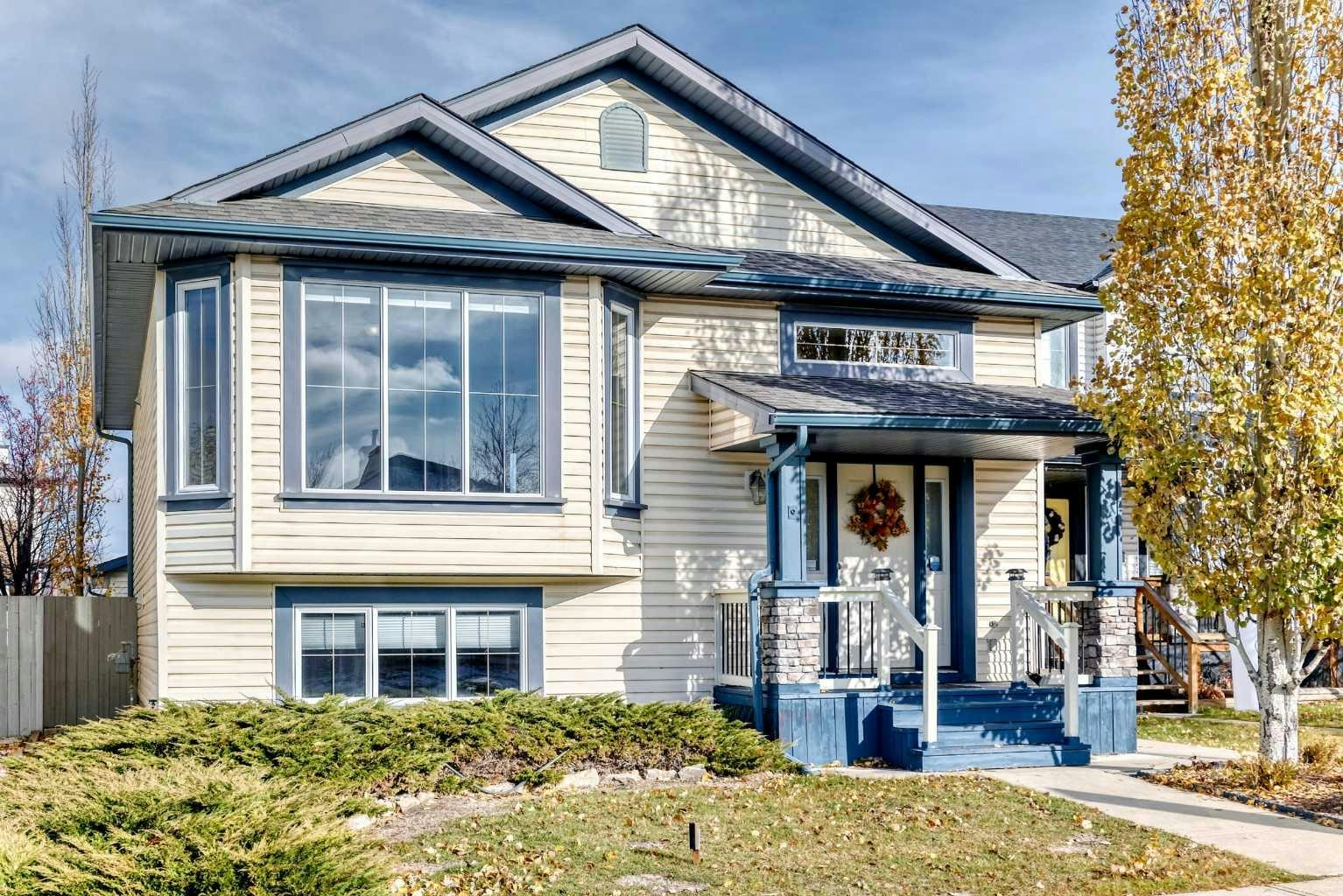 201 Stonegate Drive NW, Airdrie, AB, T4B 3A2
